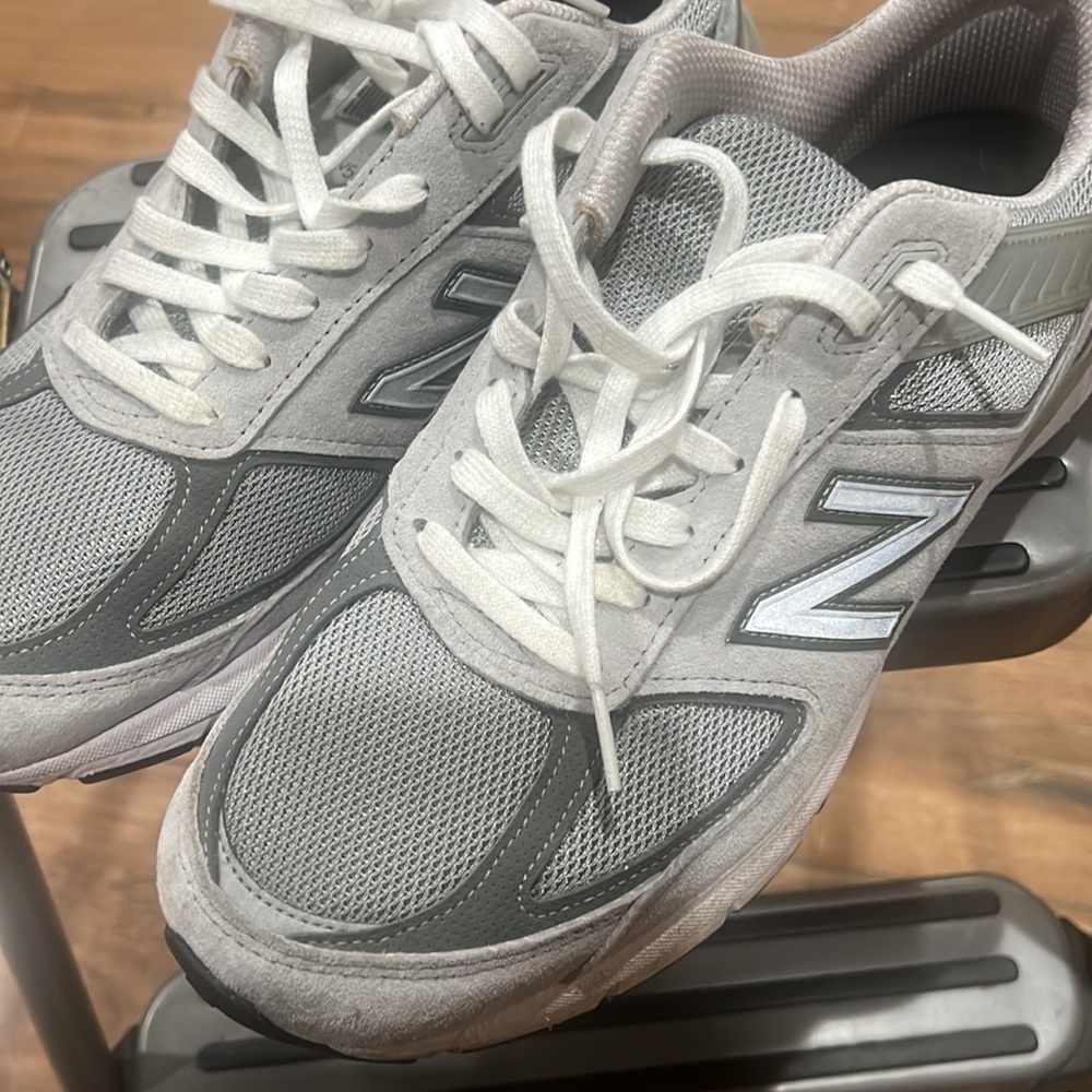 Walking Shoes - image 3